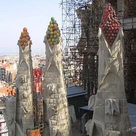 Coronacio torres Sagrada Familia