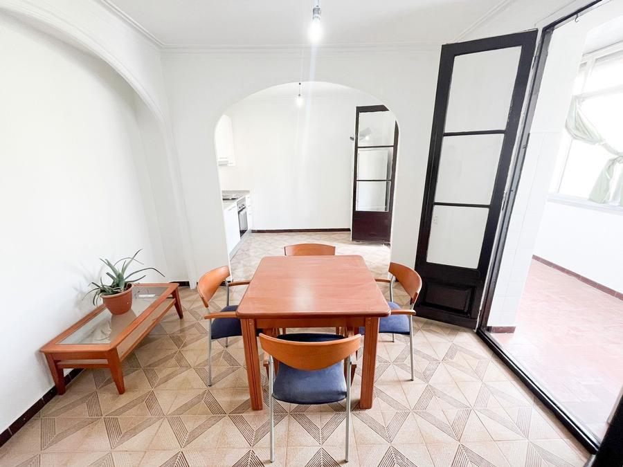 EIXAMPLE DRET
