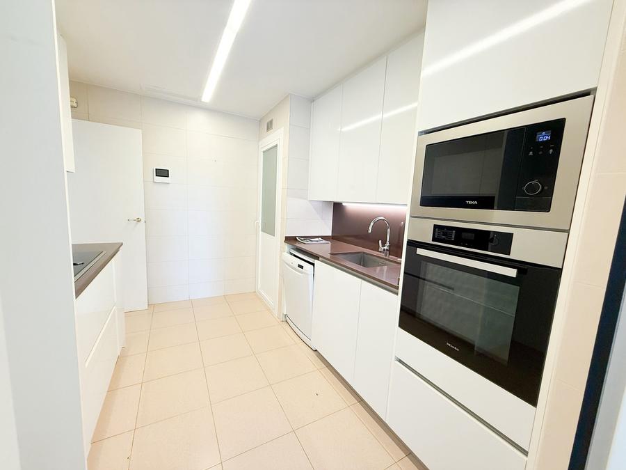 LES CORTS