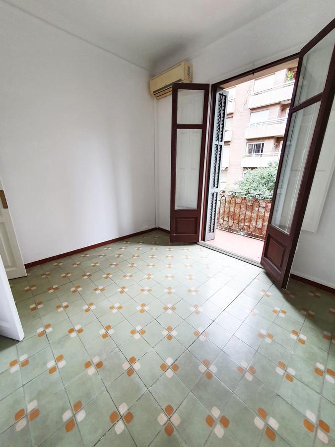 EIXAMPLE ESQUERRE