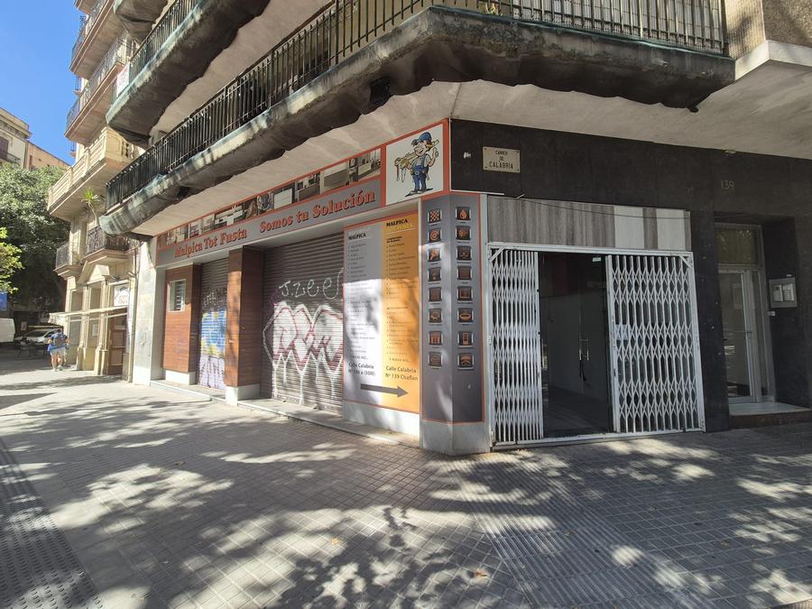 EIXAMPLE ESQUERRE